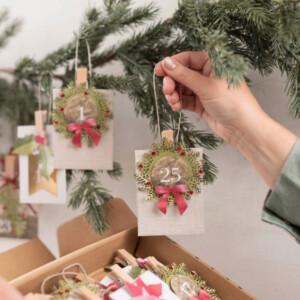 Craft and Chat : Rustic Christmas Countdown Kit